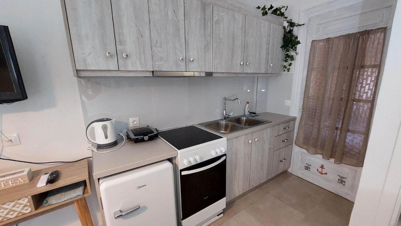 Ferienwohnung Nias Studio Perama  Exterior foto